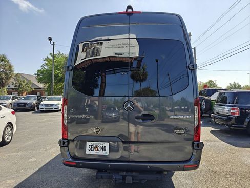 Used 2022 Mercedes-Benz Sprinter 3500 image 5