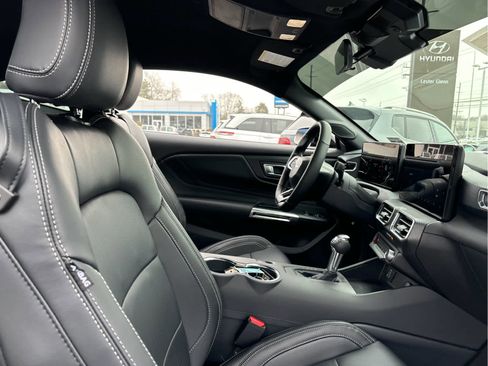 Used 2026 Ford Mustang Premium w/ Bronze Appearance Package image 25