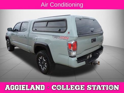 Used 2022 Toyota Tacoma TRD Off-Road w/ Technology Package image 6