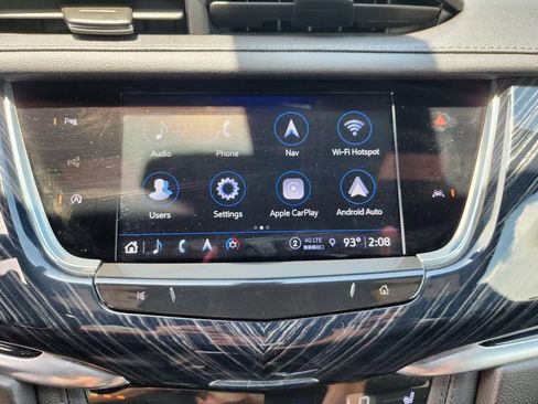 Used 2024 Cadillac XT6 Premium Luxury image 10