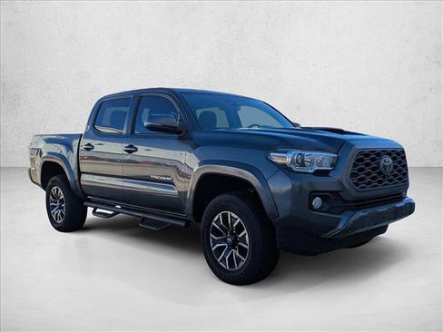 Used 2023 Toyota Tacoma TRD Sport image 3