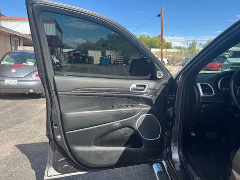 Used 2014 Jeep Grand Cherokee Summit AWD/4WD image 12