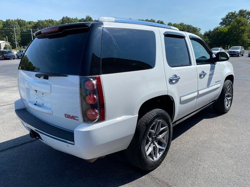 Used 2008 GMC Yukon Denali AWD/4WD image 6