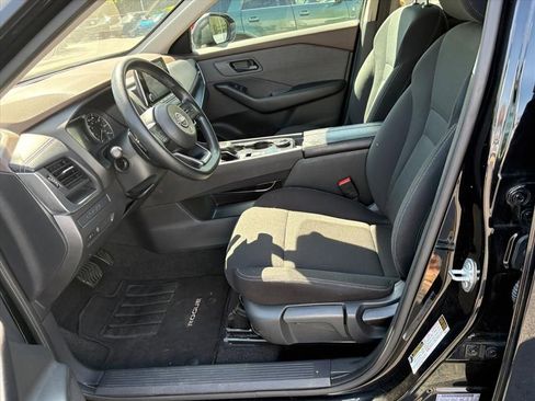 Used 2023 Nissan Rogue S AWD/4WD image 18