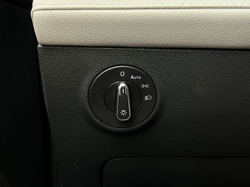 Used 2025 Volkswagen Taos S image 20