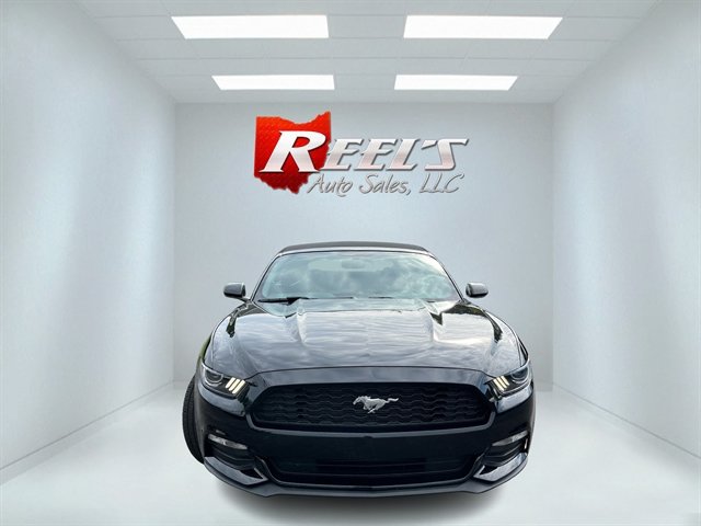 Used 2017 Ford Mustang Convertible RWD image 3
