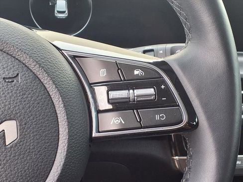 Used 2025 Kia Seltos EX w/ EX Sunroof Package image 12