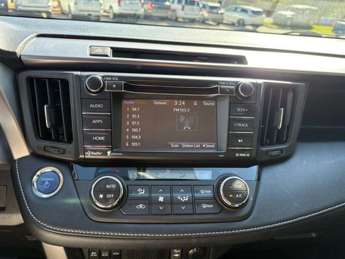 Used 2016 Toyota RAV4 XLE image 15