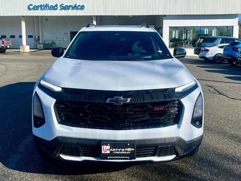 New 2026 Chevrolet Equinox RS w/ Convenience Package III AWD/4WD image 9