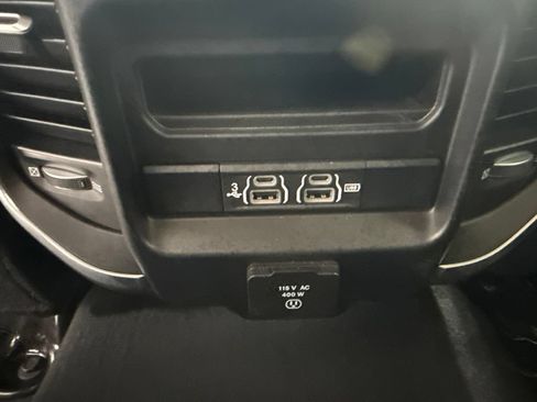 Used 2019 RAM 3500 Laramie AWD/4WD image 13