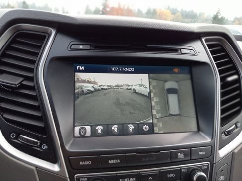 Used 2017 Hyundai Santa Fe Limited w/ Cargo Package image 15