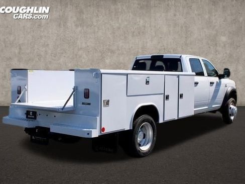 New 2024 RAM 5500 Tradesman w/ Chrome Appearance Group image 9