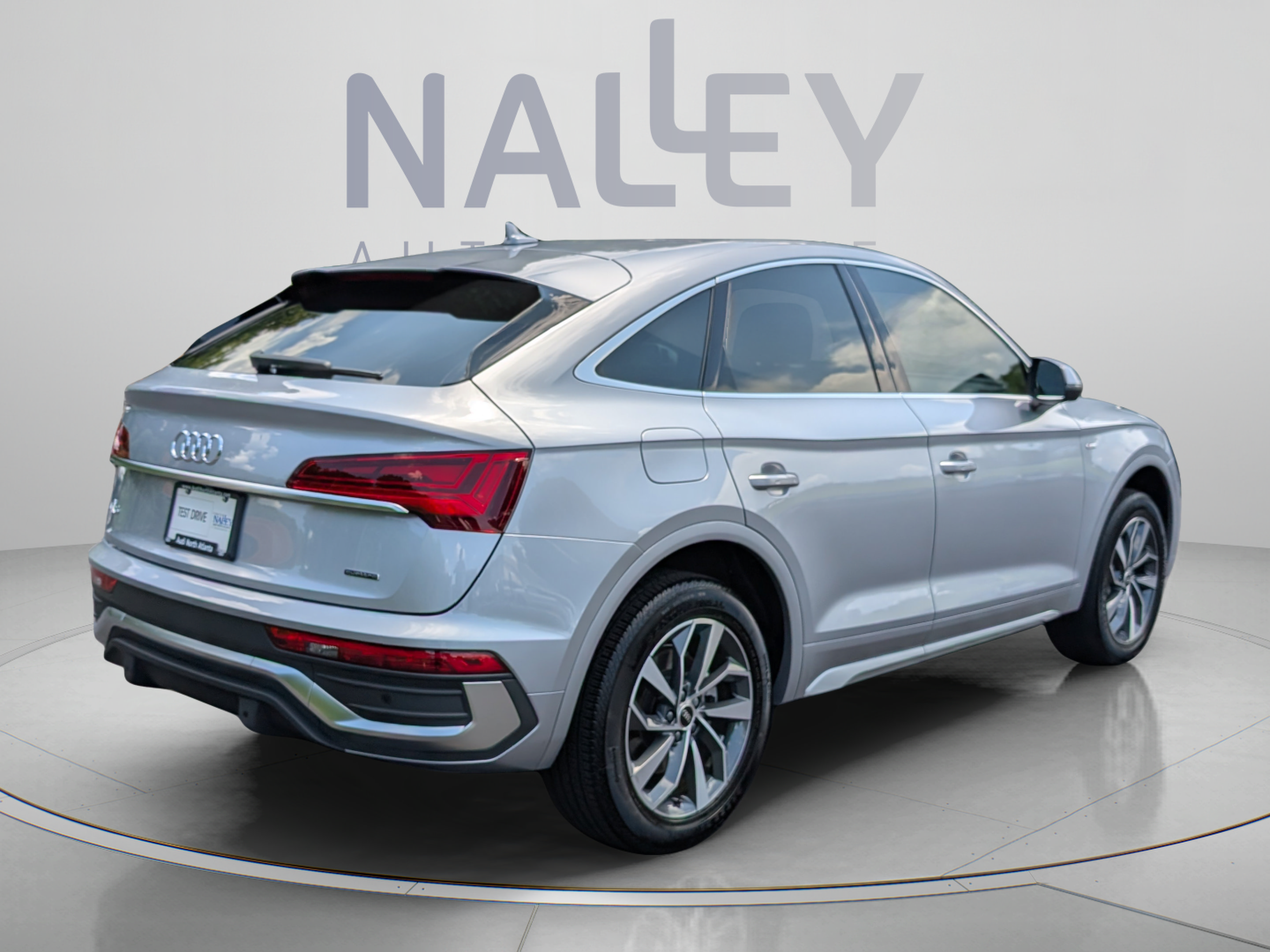 Used 2023 Audi Q5 2.0T Premium Plus w/ Premium Plus Package AWD/4WD image 5