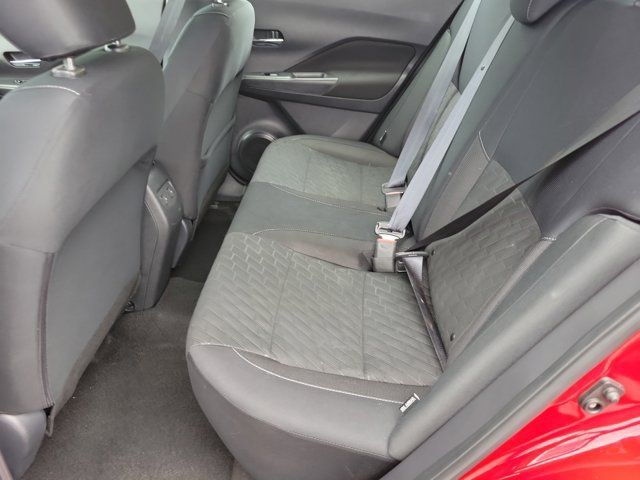 Used 2024 Nissan Kicks SV FWD image 7