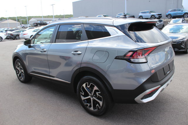 Used 2024 Kia Sportage EX AWD/4WD image 28