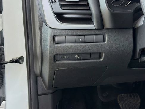 Used 2023 Nissan Rogue SV AWD/4WD image 27