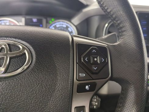 Used 2018 Toyota Tacoma SR5 image 28