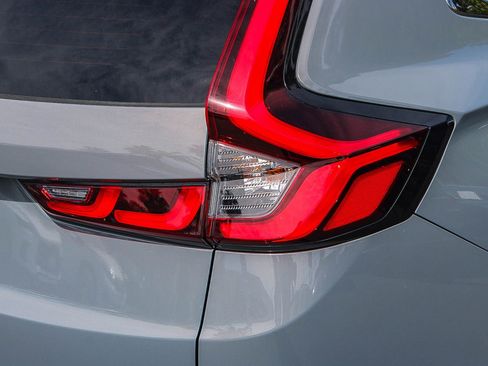 Used 2024 Honda CR-V EX image 10