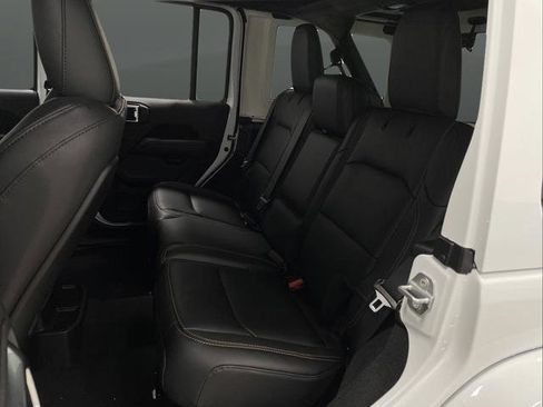 New 2025 Jeep Wrangler Sahara w/ Technology Group image 30