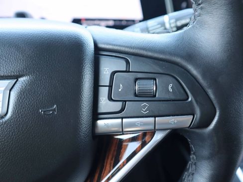 Used 2022 Cadillac Escalade Premium Luxury w/ Performance Package image 18