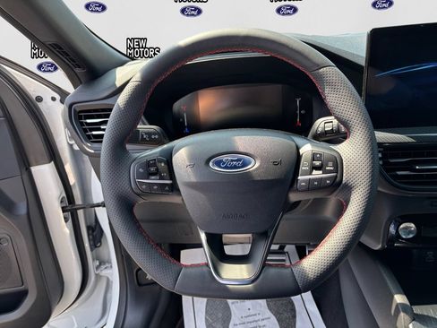Used 2023 Ford Escape ST-Line w/ Tech Pack #1 AWD/4WD image 12