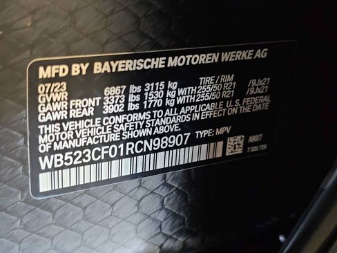Used 2024 BMW iX xDrive50 w/ Sport Package AWD/4WD image 34