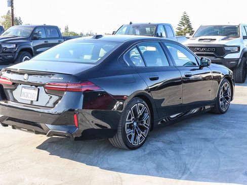 Used 2024 BMW i5 eDrive40i w/ M Sport Package RWD image 9
