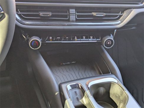 New 2026 Chevrolet Equinox EV RS image 21