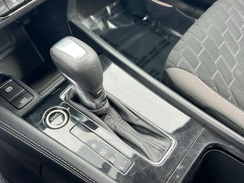 Used 2021 Nissan Kicks SV image 13