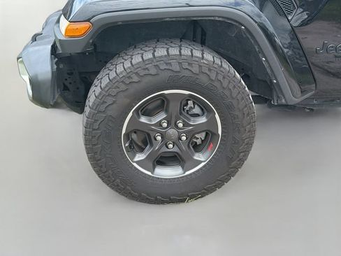Used 2023 Jeep Gladiator Sport AWD/4WD image 14