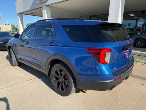Used 2023 Ford Explorer ST-Line w/ Class IV Trailer Tow Package AWD/4WD image 7