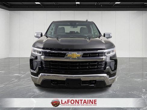 Used 2025 Chevrolet Silverado 1500 LT image 8