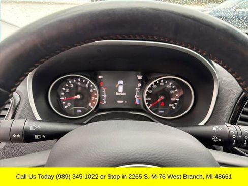 Used 2018 Jeep Compass Limited image 16