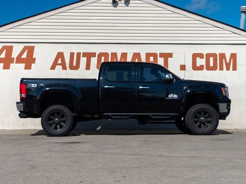 Used 2014 GMC Sierra 2500 SLE w/ SLE Preferred Package image 4