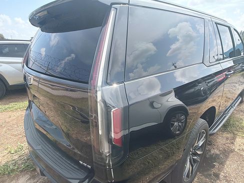 Used 2021 Cadillac Escalade ESV Sport AWD/4WD image 26
