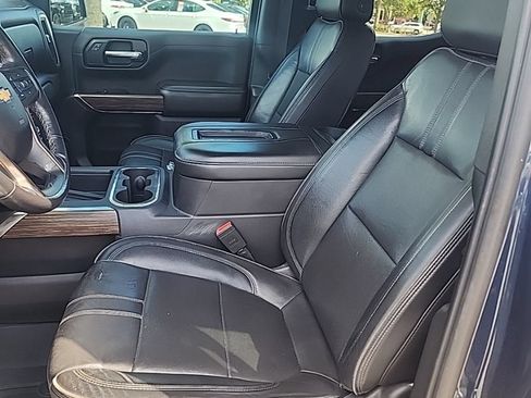 Used 2020 Chevrolet Silverado 1500 High Country w/ Technology Package AWD/4WD image 8