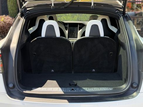 Used 2018 Tesla Model X 100D image 18