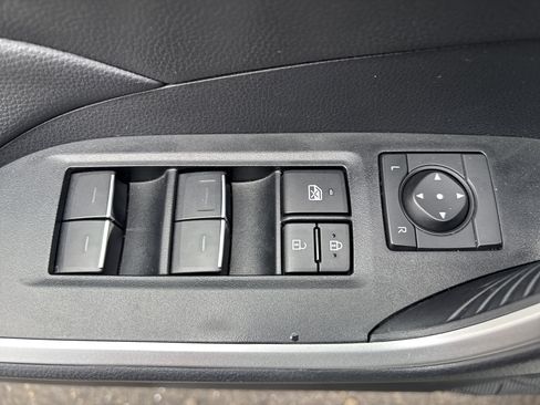 Certified 2025 Toyota RAV4 XLE image 19