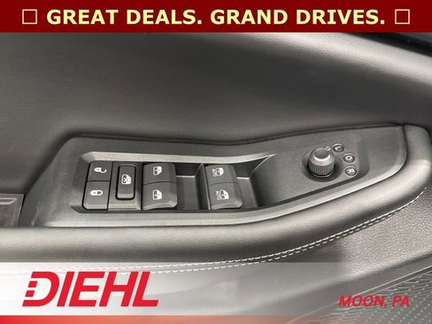 New 2025 Jeep Grand Cherokee Laredo X AWD/4WD image 21