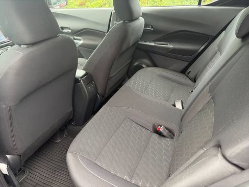 Used 2024 Nissan Kicks SV FWD image 14