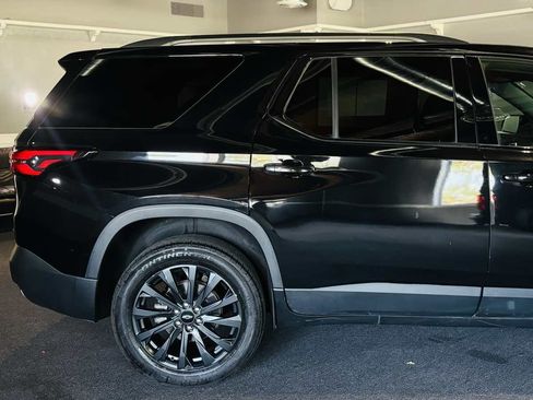 Used 2023 Chevrolet Traverse RS AWD/4WD image 6