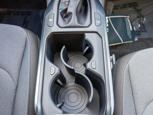 New 2025 Kia K4 LX image 23