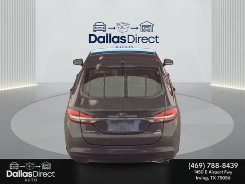 Used 2018 Ford Fusion SE image 7