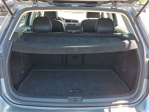 Used 2017 Volkswagen Golf S FWD image 30