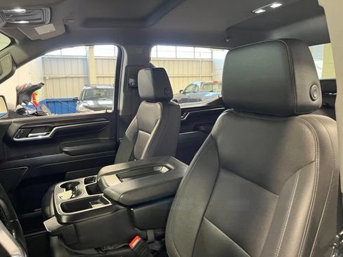 Used 2024 GMC Sierra 1500 SLT AWD/4WD image 22