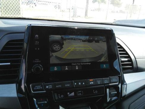 Used 2024 Honda Odyssey EX-L image 5