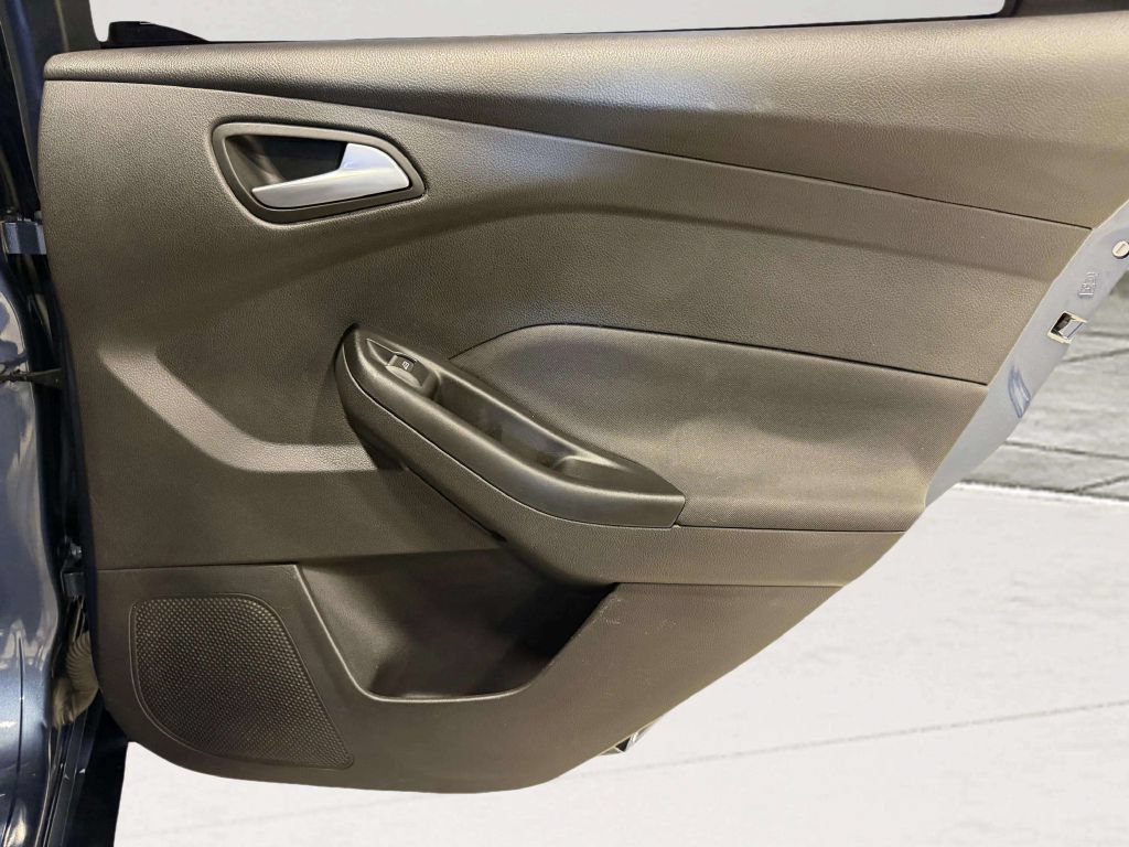Used 2018 Ford Focus ST FWD image 26