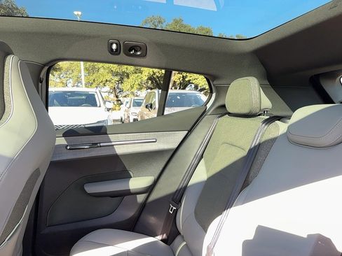 New 2026 Volvo EX30 Cross Country Ultra image 15