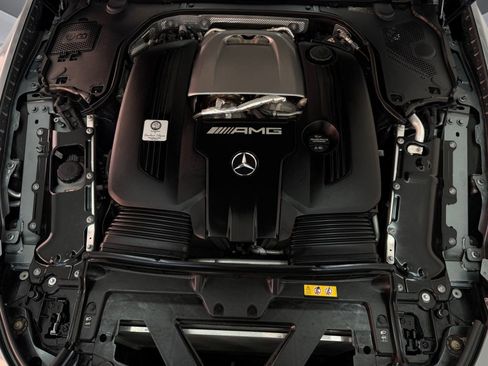 Certified 2022 Mercedes-Benz SL 63 AMG 4MATIC w/ Driver Assistance Package image 32