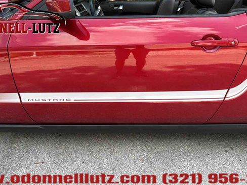 Used 2010 Ford Mustang GT Premium RWD image 36